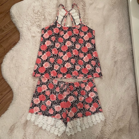 Jessica Simpson Rose/Snake Print 2-Piece Set - Picture 2 of 6